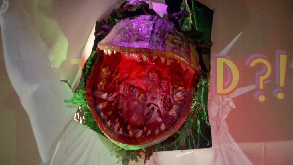 Explicación del final original de Little Shop Of Horrors: Seymour y Audrey fallecieron 11 Little Shop Of Horrors Original Ending