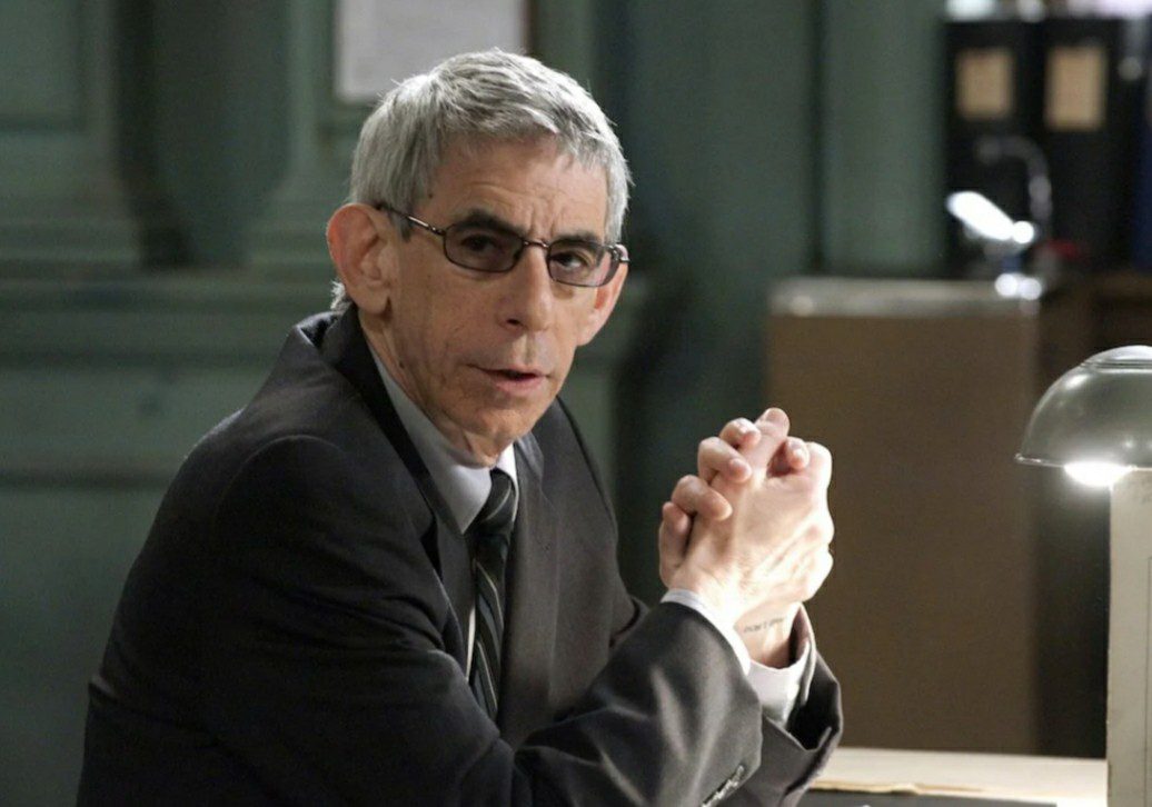 why did john munch leave svu