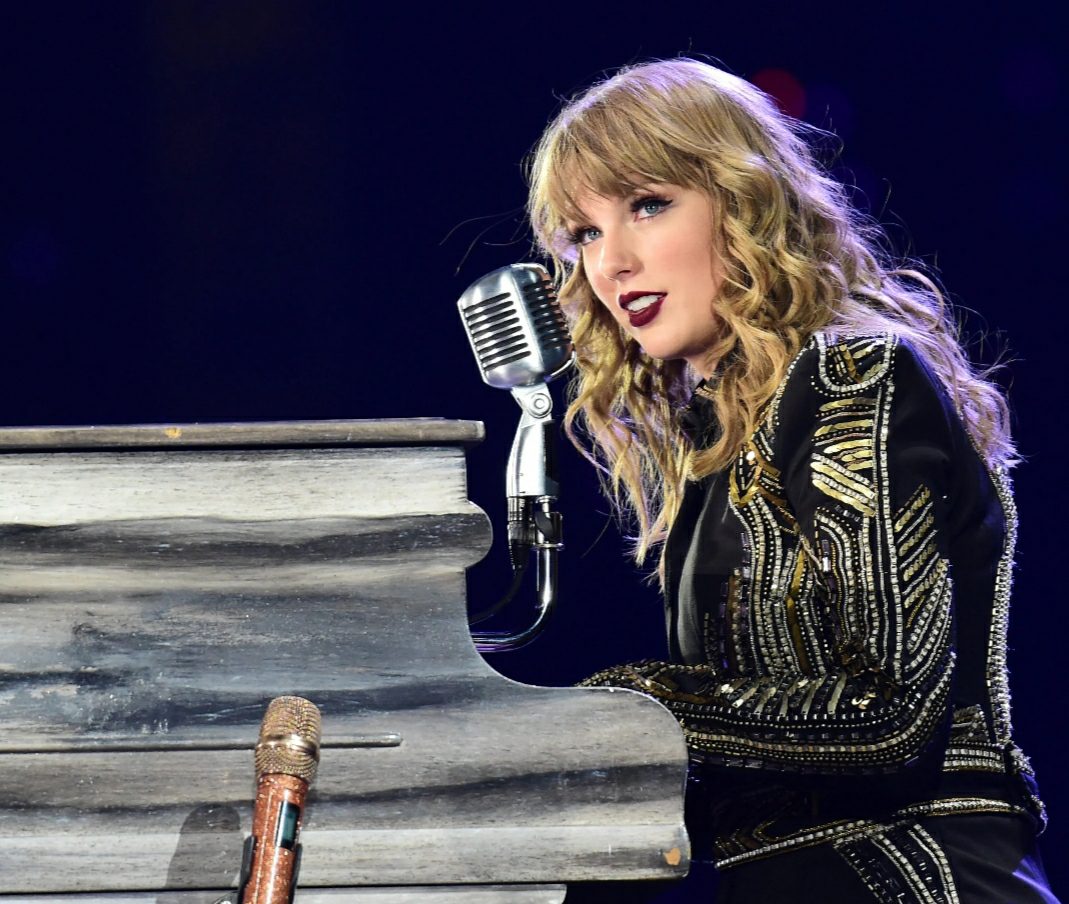 taylor swift tour 2023 ft