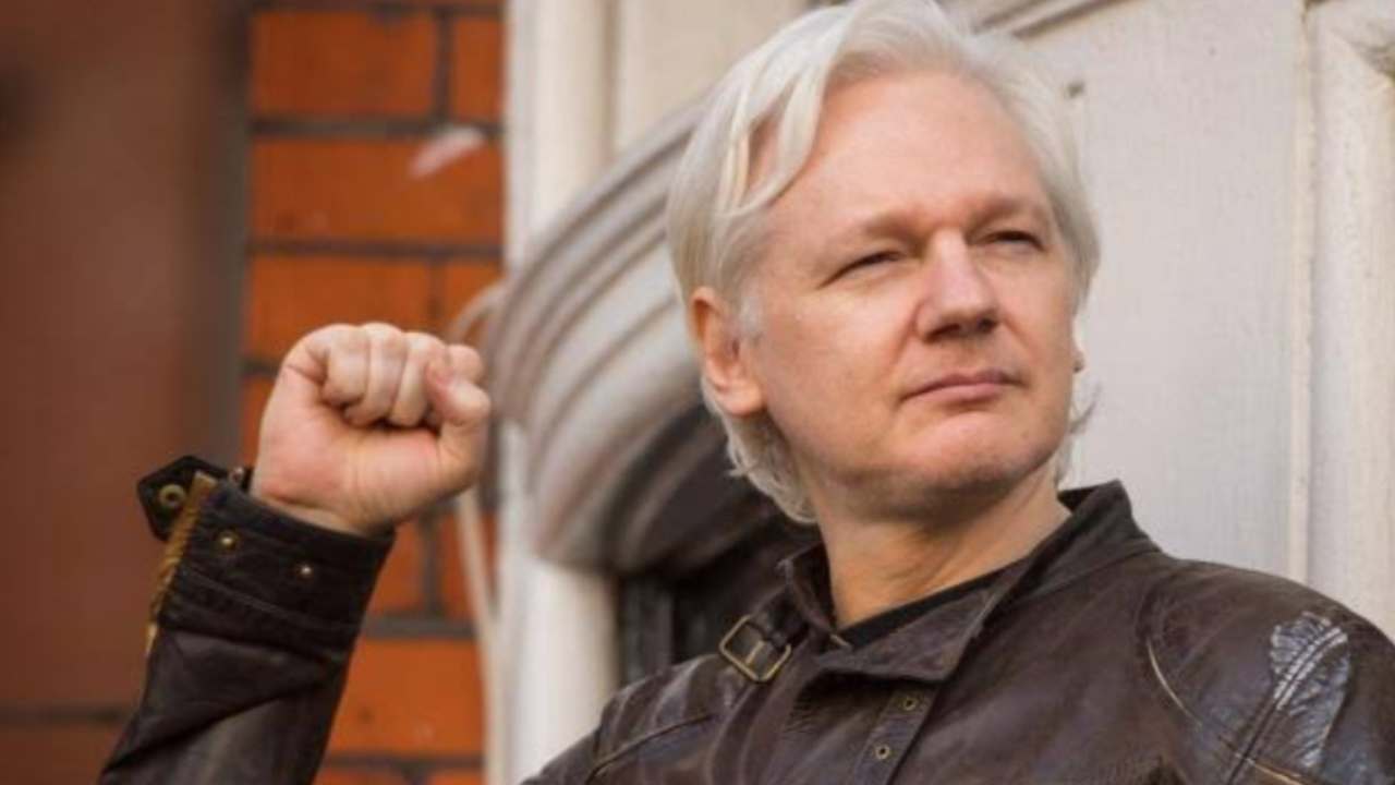 WikiLeaks founder Julian Assange 7782