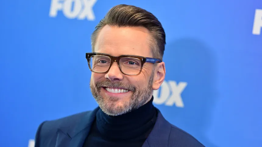 Joel McHale Opens Up About His Favorite Foods and Surprising Snack Habits 11 Joel McHale1.webp